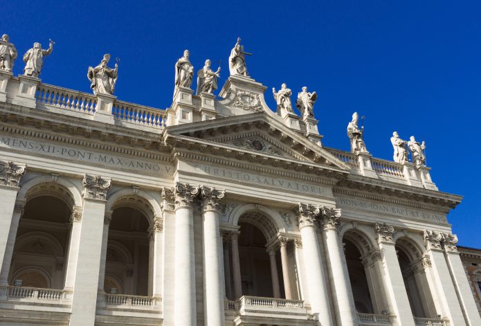 VISIT THE CHURCHES OF ROME IN 3 DAYS.: SAN GIOVANNI IN LATERANO